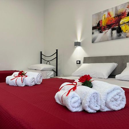 Casa Vacanze La Perla Rara Taranto Eksteriør bilde