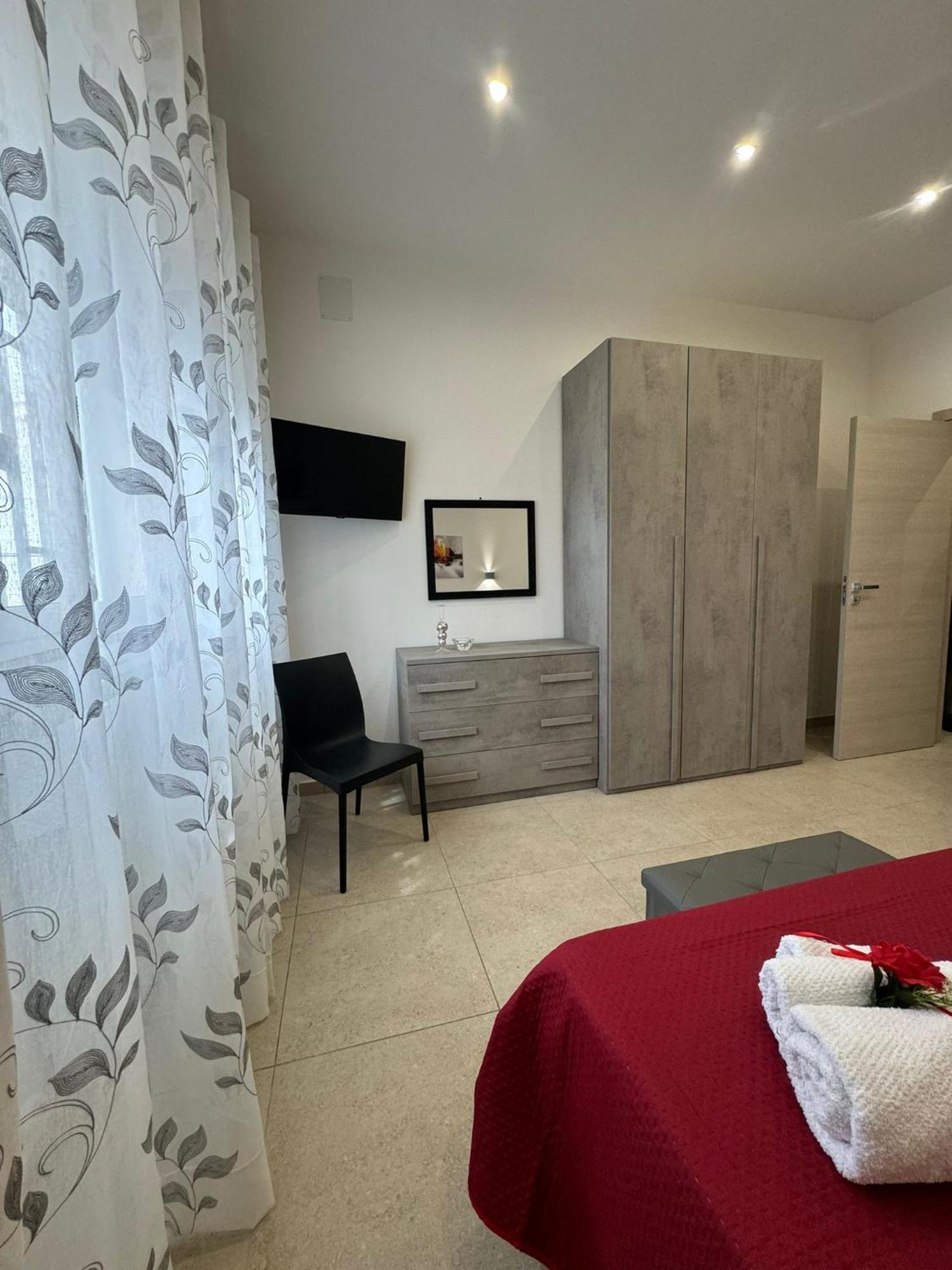 Casa Vacanze La Perla Rara Taranto Eksteriør bilde